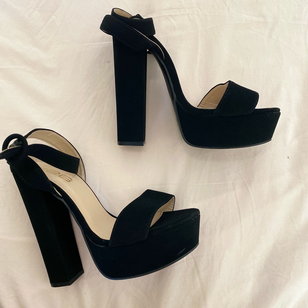 Elegant Black Platform Heels